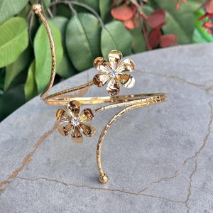 Gold Floral Arm Cuff Bracelet – Stainless Steel Flower Bangle – Adjustable Cuff for Women – Dainty Gold Bracelet – Boho Jewelry Gift