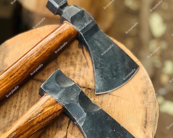 Conjunto de machados vikings de aço carbono forjados à mão | Machado rústico com barba e machado de martelo com cabo de madeira | Machados colecionáveis para acampamento e arremesso