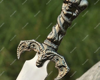 Stainless Steel Handle Dagger Collectible  Fantasy Sword with Skull Crown Hilt Hand-forged from durable carbon steel Gift For Everyone