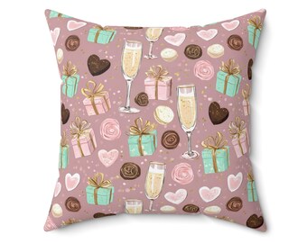 Cojín romántico con champán, bonito cojín decorativo de San Valentín, con detalles de bombones y cajas de regalo.