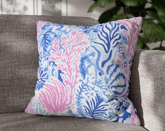 Funda de almohada con diseño de arrecife de coral en rosa y azul, estilo costero, 40,6 x 40,6 x 45,7 cm, 50,8 x 50,8 cm, con detalles náuticos para sofá o cama.