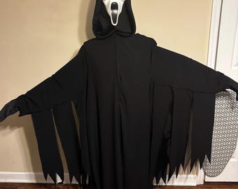 Woodsboro Stalker VI Robe