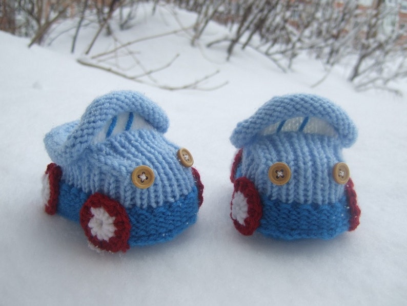 Knitted baby booties 'cars' PDF pattern, sizes 0-6/6-12 months image 3