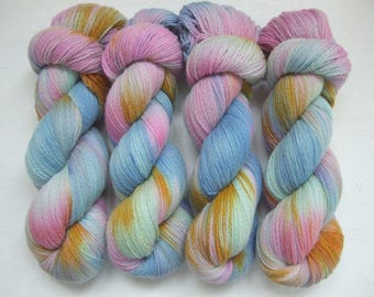 Hand Dyed 100% MERINO wool yarn set, 2 skeins - 200gr (2 x 100 gr).