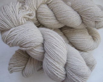 DOG wool yarn (70 Dog wool / 30 Sheep wool) , 1 skein, different weights