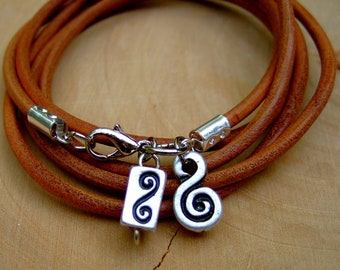 Wrap leather bracelet "Lumaca"