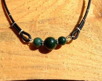 Leather necklace semi-precious stone "Rocking Moss Pearl...