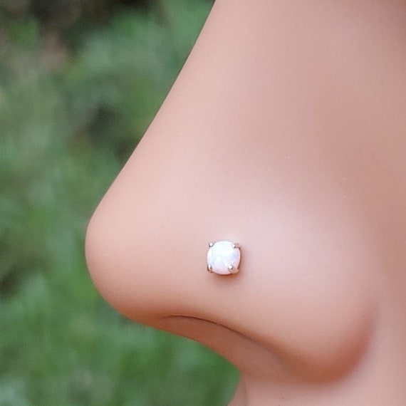 White stone 2024 nose pin