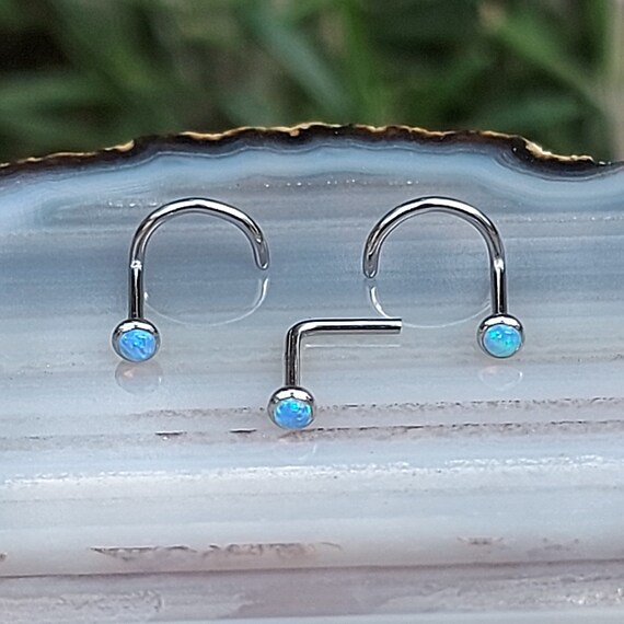 Solid titanium nose stud store