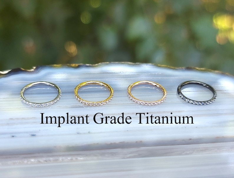 Implant Grade Titanium Nose Ring Clicker Hoop Hypoallergenic Minimalist Sparkle Gem Clear CZ Septum Nose Ring imagem 2