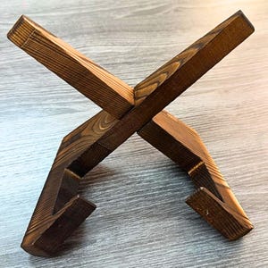 Wooden Cookbook Stand: Adjustable Recipe Book Holder
