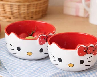 かわいい小さなハローキティボウル。愛らしいギフトとホームデコレーション