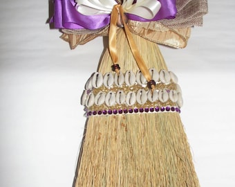 Royal Mini Wedding Broom