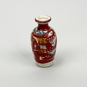 Japanese Ceramic Small Vase Satsuma Moriage Meiji era