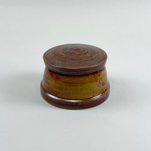 Charlie Tefft Small Ceramic Covered Box North Carolina Pottery