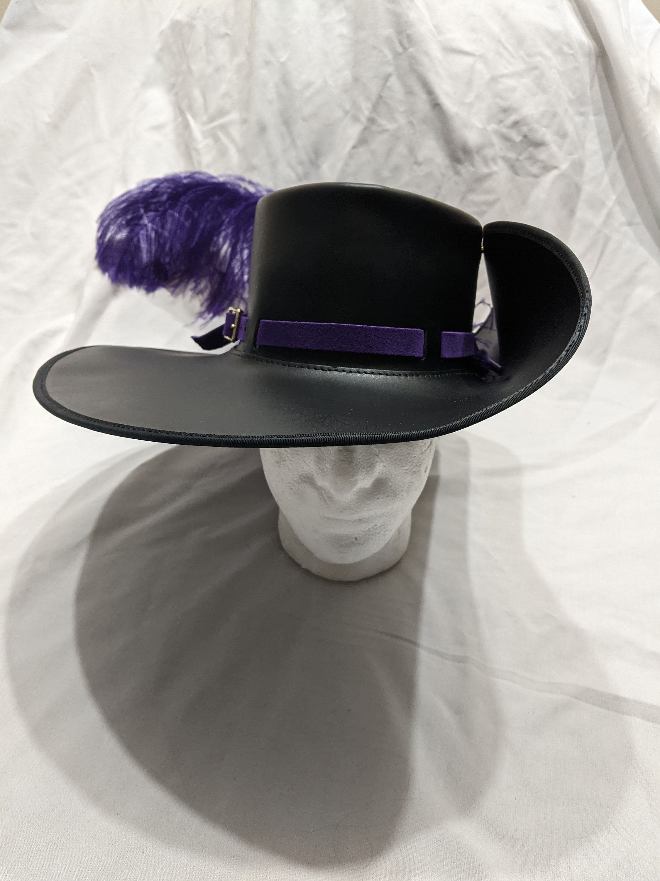 Wide Brim Leather Cavalier Hat Black With Large Feather  display picture 1