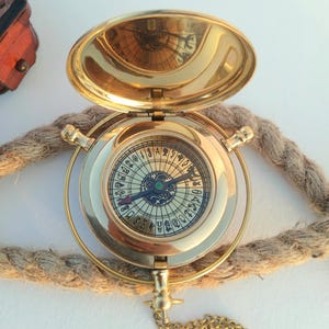 Limited Edition Engraved Golden Compass – Personalized Alethiometer Replica, Anniversary & Keepsake Gift