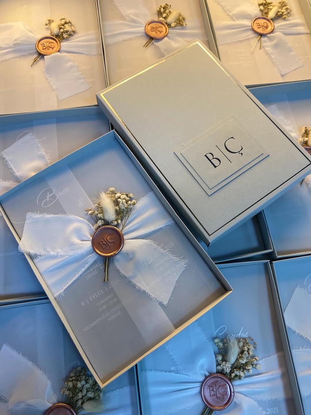 Luxury Boxed Wedding Invitation With Wax Seal and Dried Flowers ...