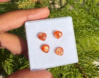 Natural Sunstone Heart Cabochons, Flashy Loose Gemstones for Jewelry Making (7mm)