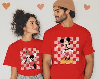 Camiseta xadrez do Mickey e da Minnie para o Dia dos Namorados, Camiseta para casais da Disney, Camisetas para casais da Disneylândia, Camiseta para lua de mel, Camiseta de amor da Disney