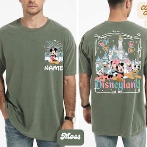 Camiseta Comfort Colors® personalizada de Mickey y sus amigos de Disneyworld, camisetas personalizadas con nombre para la familia Disney 2026, camiseta retro para viaje a Disneyworld, familia Disney imagen 3