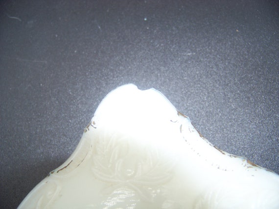 Antique Victorian Milk Glass Rectangular Trinket … - image 6