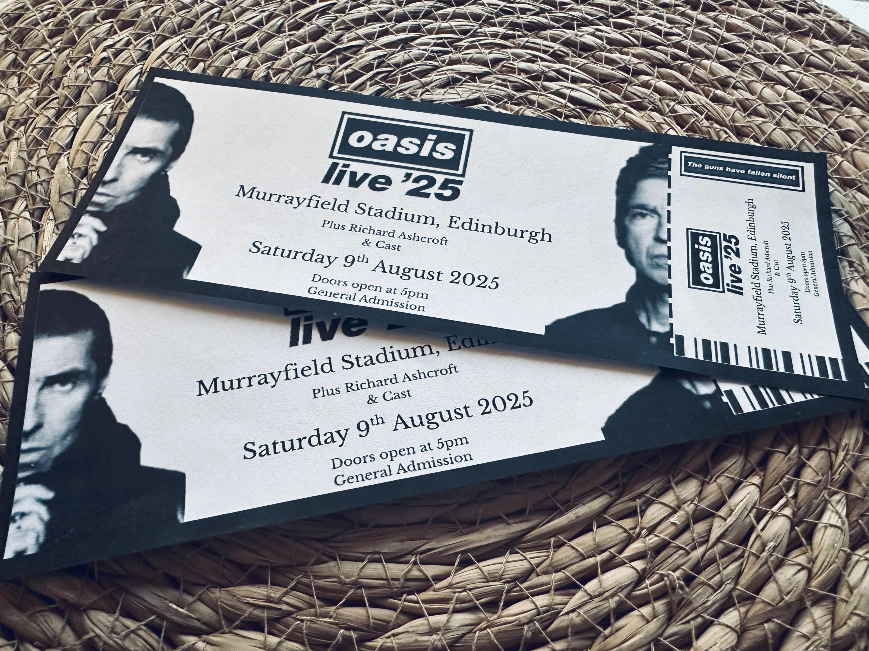 Oasis Live 25 - Etsy