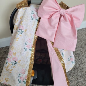 Funda para asiento de coche para bebé niña con diseño floral rosa, bordado de lazo personalizado en oro rosa, regalo para recién nacido, estampado de acuarela, LISTA PARA ENVIAR