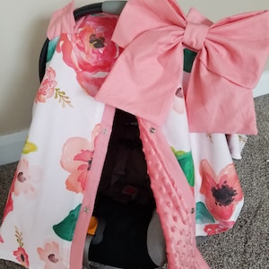 Funda para asiento de coche con diseño floral coral y Minky, regalo para baby shower, capota para asiento de coche de niña, regalo personalizado
