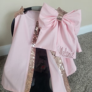 Simple Blush z różowo-złotym brokatem Carseat Cover, Baby Girl Carseat Canopy, Prezent na Baby Shower, Prezent dla Noworodka