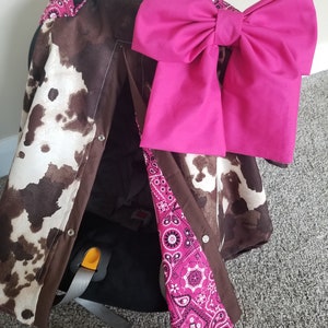 Funda para asiento de coche de ante con estampado de bandana rosa fucsia, regalo para baby shower, toldo para asiento de coche de niña, regalo personalizado, LISTO PARA ENVÍO
