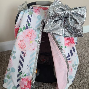 Funda para asiento de coche para bebé niña con lentejuelas florales en rosa y rubor, bordado personalizado, regalo para recién nacida, lentejuelas plateadas, lista para enviar.