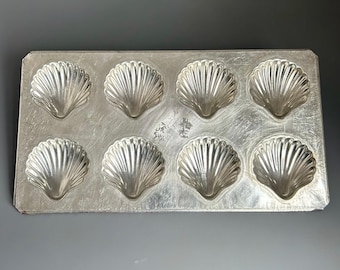 Vintage Madeleine Pan - Made in France