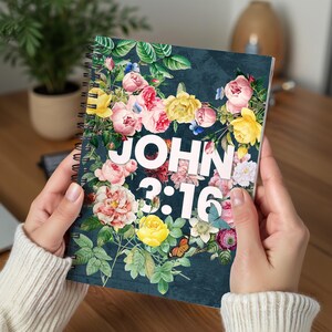 Cuaderno de espiral floral de Juan 3:16 – Diario cristiano, oración y devoción