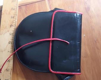 Vintage Susan Gail Black with hot pink trim crossbody