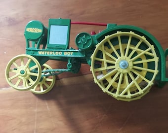Ertl John Deere 1915 Waterloo Boy Tractor Collector Edition 1/16
