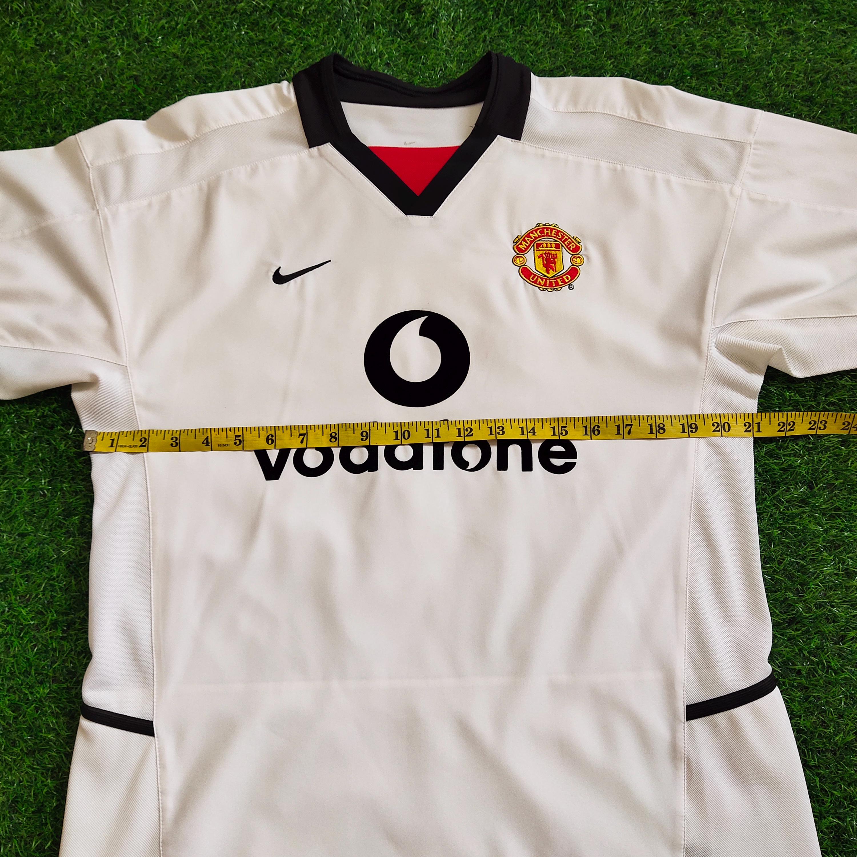 Vintage Manchester United No. 7 David Beckham Football Jersey MUFC