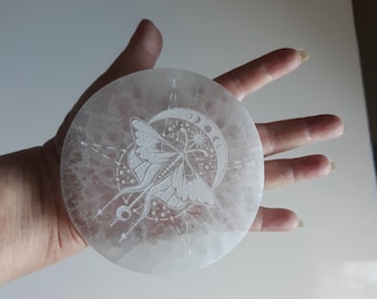 Moth & Moon Selenite Charging Plate | Cleanse Charge Purify Space Crystals | Protect Space and Home | Calming Crystal | Inner Compass