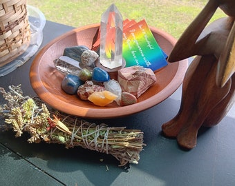 Crystal Holder Smudge Bowl Sacred Space Decor from Repurposed Vintage Wooden Bowl with Center Pedestal to Display Favorite Stone