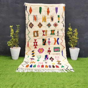 White Handmade Moroccan-Berber Rug- Traditional Wool-Home Decor-Multicolored Patterns-carpet tapis maroc-atlas amazigh carpet