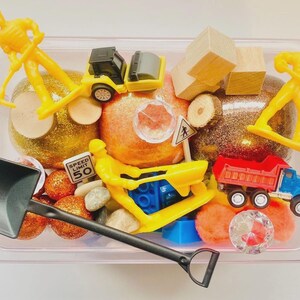 Construction Playdough Kit, Sensory kit, Playdoh kit, Play Dough kit, Construction sensory bin, Busy Box, Play Doh Kit, Sensory Play,