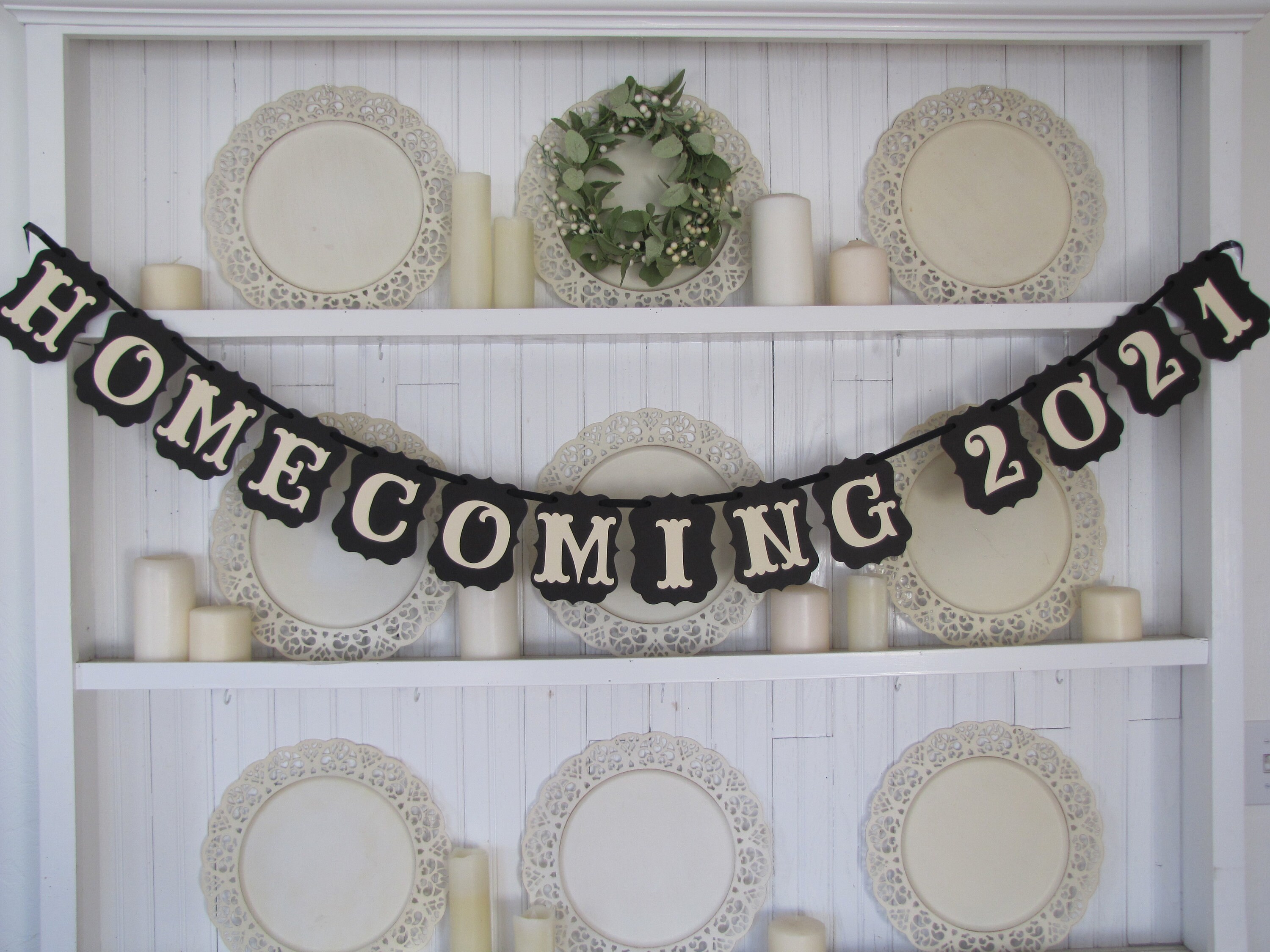 Descriptive essay about homecoming image