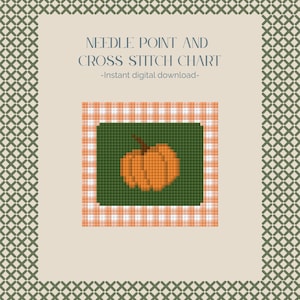 Könnte beinhalten: Eine digitale Stickvorlage für Needlepoint und Kreuzstich mit einer orangefarbenen Kürbisgrafik auf einem dunkelgrünen Quadrat, umgeben von einem hellorange-weißen Karomuster, mit dem Text NEEDLE POINT AND CROSS STITCH CHART -Instant digital download-.