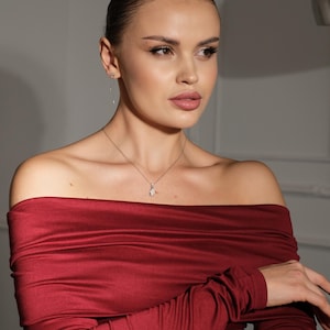 Off-Shoulder Bodycon Maxi Dress: Elegant Evening Gown