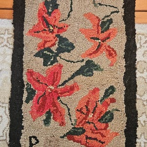 Vintage, Primitive Hooked Rug, 25" x 15"