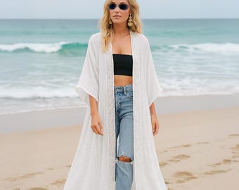 Kimono con ribete de encaje bohemio: prenda ligera y abierta al frente