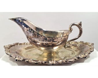 Vintage "Leonard Silver Plate" Gravy Boat w/Attached Drip Tray