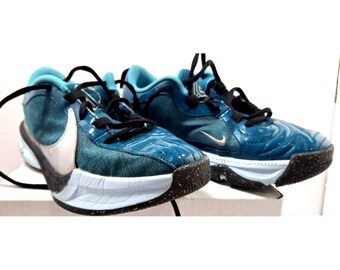 Pair Of Preowned Nike Zoom Freak 5 Geode Teal Youth Basket Ball Shoes