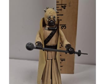 Vintage 1977 Star WarsTusken Raider Sand People Figure With Gaderffii Stick