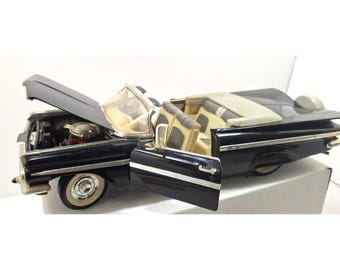Vintage 1959 Road Tough Diecast Black Chevy Impala Cabrio w skali 1/18